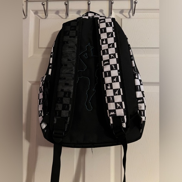 Fortnite backpack, black and white - Picture 2 of 9